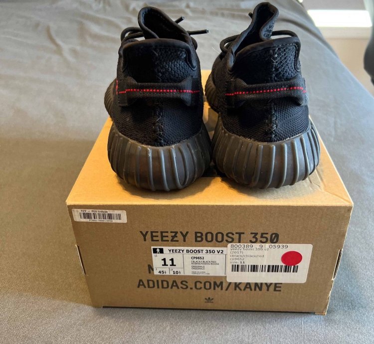 Adidas Yeezy Boost 350 V2 Bred Size 11 Cp9652
