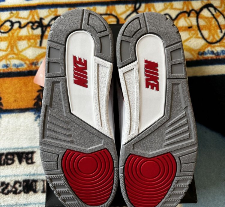 Jordan 3 Fire Red Retro 2022