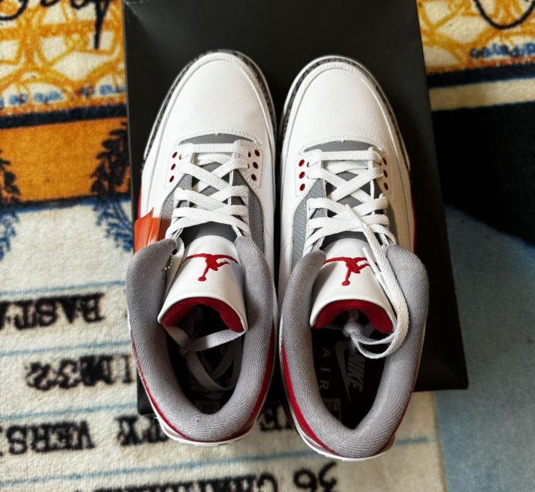 Jordan 3 Fire Red Retro 2022