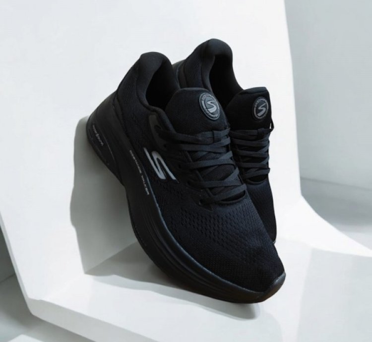 Skechers Go Walk Distance Walker Triple Black Sneakers
