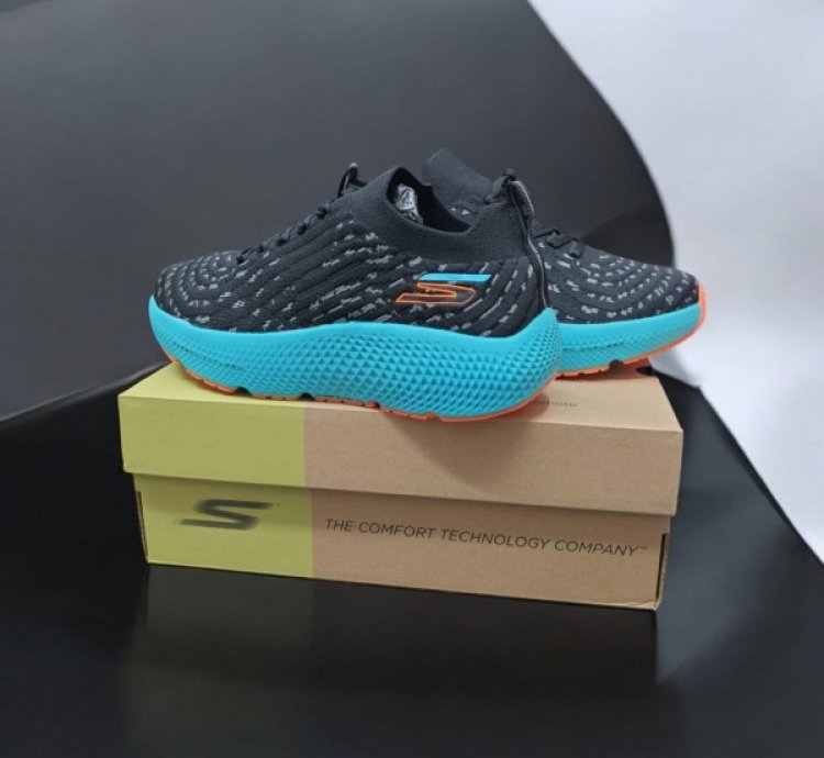 Skechers Max Road Hyper Burst Black Blue Sneakers
