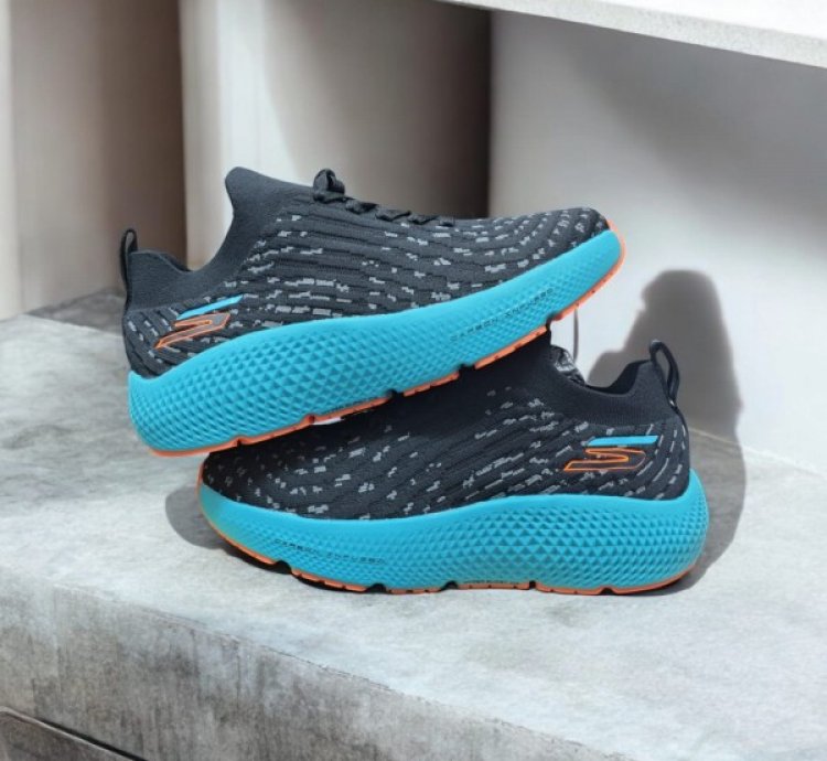 Skechers Max Road Hyper Burst Black Blue Sneakers