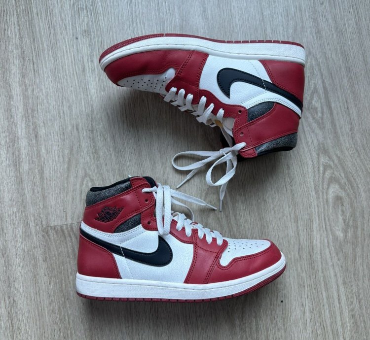 Air Jordan 1 Chicago Lost Found