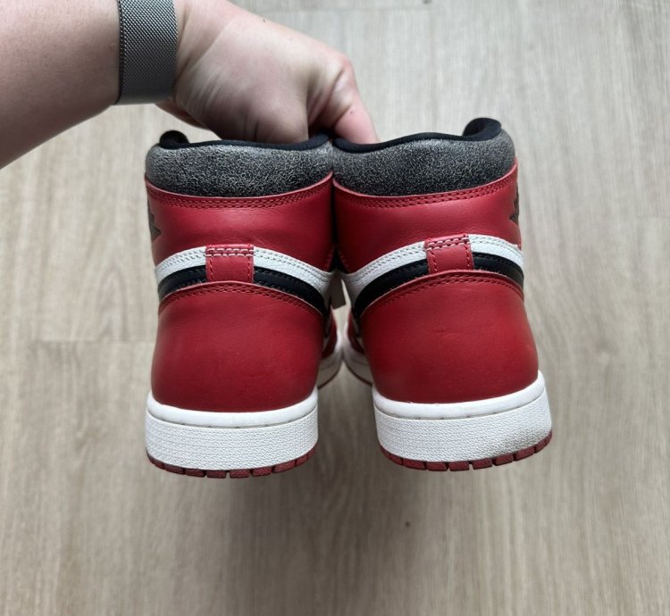 Air Jordan 1 Chicago Lost Found