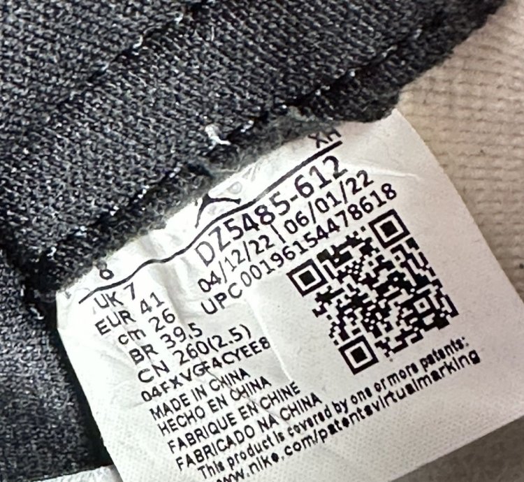 Air Jordan 1 Chicago Lost Found