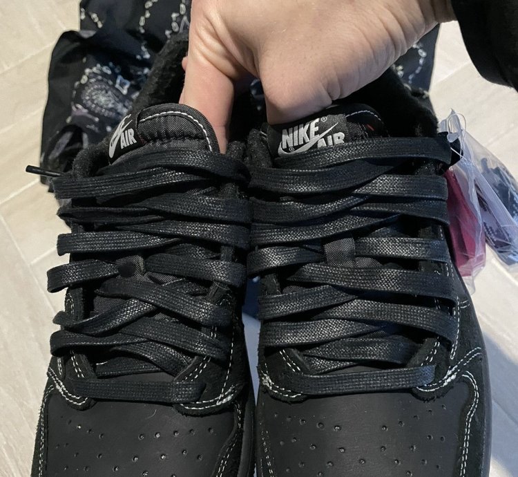 Air Jordan 1 Low Black Phantom