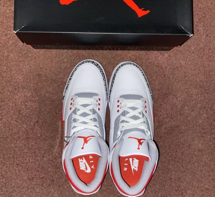 Jordan 3 Retro Fire Red