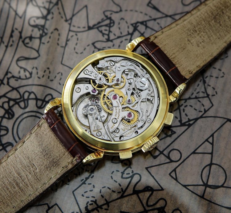 Patek Philippe Chronograph Vintage Chronograph 18kt Yellow Gold Spider Lugs Ref 1579 From Year 1953