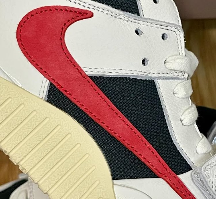 Travis Scott X Jordan Jumpman Jack university Red