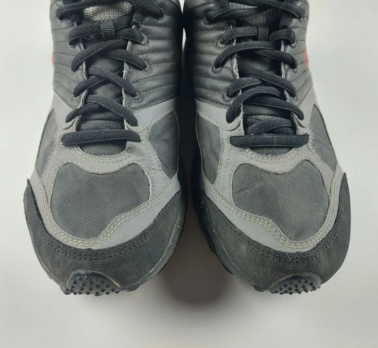 Vintage Nike Air Pegasus 12 5 Us
