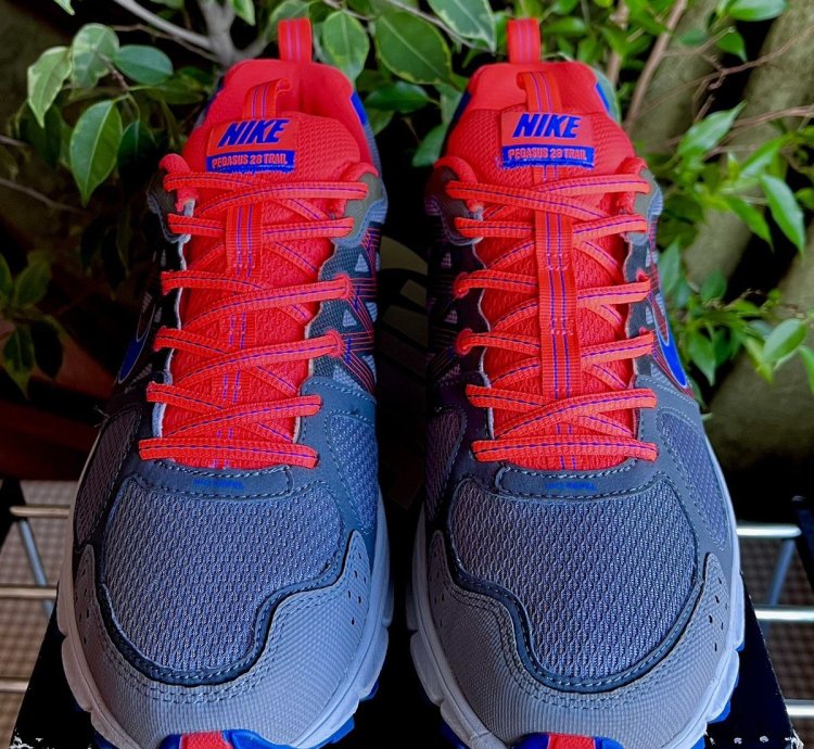 Vintage Nike Air Pegasus 28 Trail