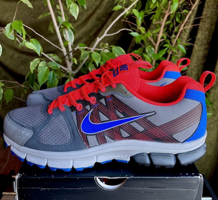 Vintage Nike Air Pegasus 28 Trail