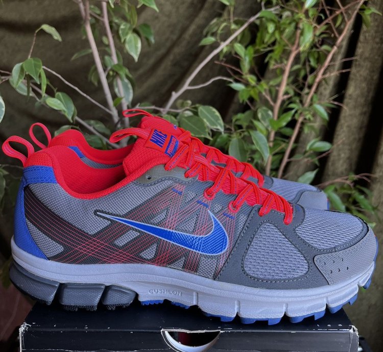 Vintage Nike Air Pegasus 28 Trail