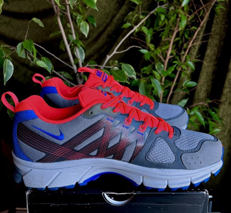 Vintage Nike Air Pegasus 28 Trail