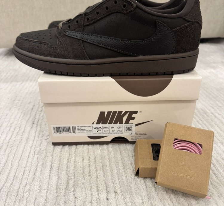 Air Jordan 1 Retro Low Travis Scott Velvet Brown Us 7 5