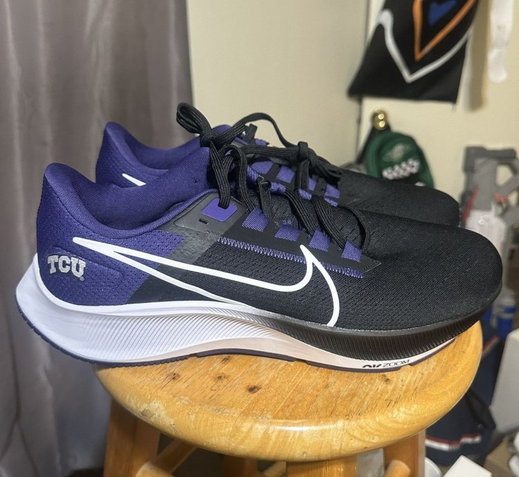 Vintage Nike Air Zoom Pegasus 38 Tcu 2022 Size 11 5
