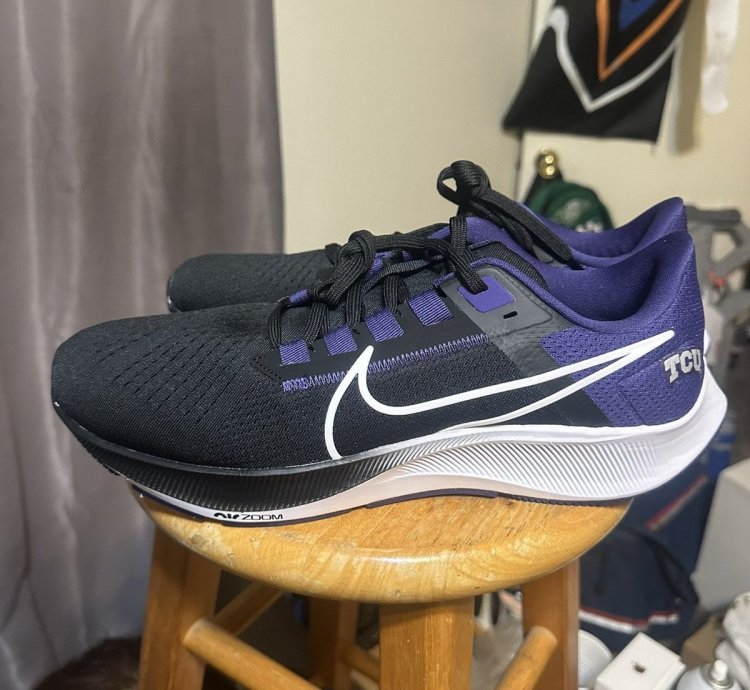 Vintage Nike Air Zoom Pegasus 38 Tcu 2022 Size 11 5
