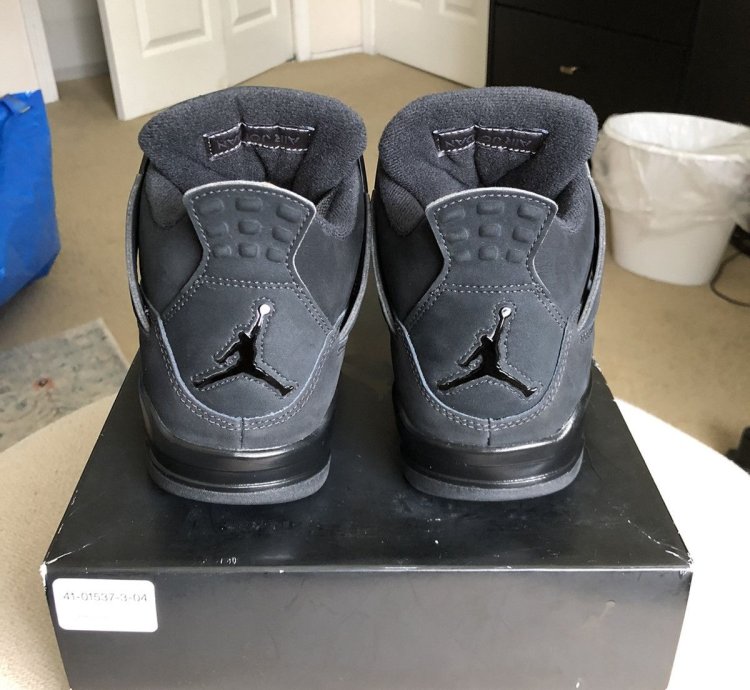 Jordan 4 Black Cat