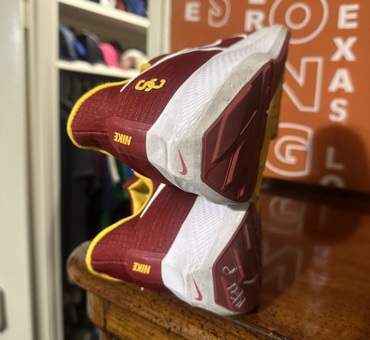Vintage Nike Air Zoom Pegasus 39 Usc 2022 Size 13