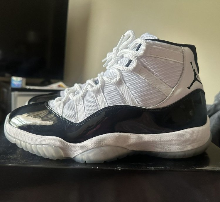 Air Jordan 11 Retro Concord 2018