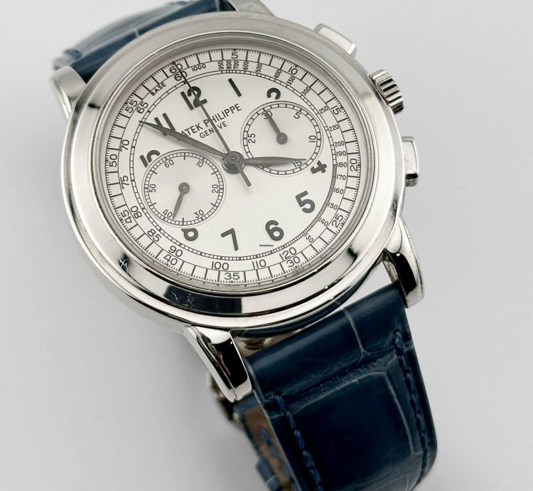 Patek Philippe Complications 5070g-001 Annual Calendar Chronograph White Gold Silver Dial 2003