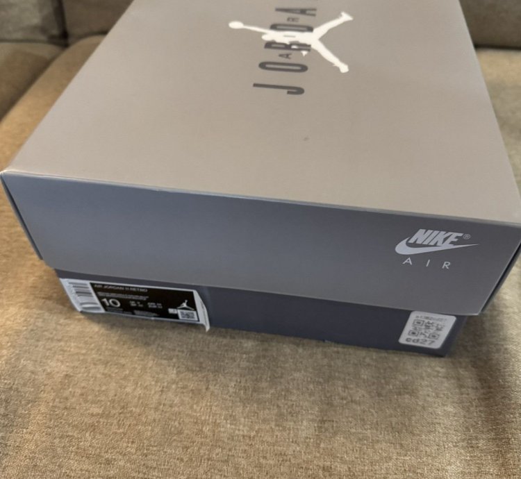 Air Jordan 11 Retro Cool Grey Men Size 10