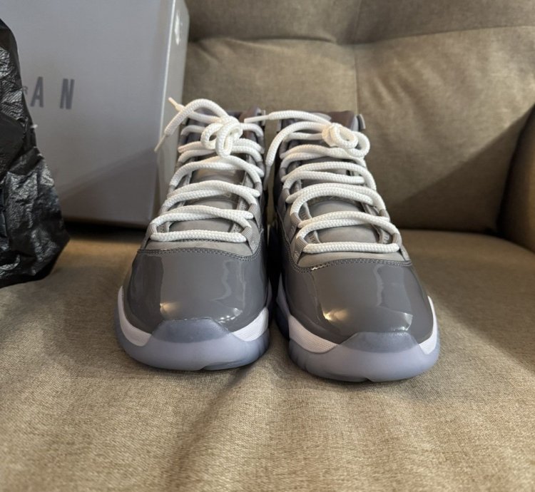 Air Jordan 11 Retro Cool Grey Men Size 10