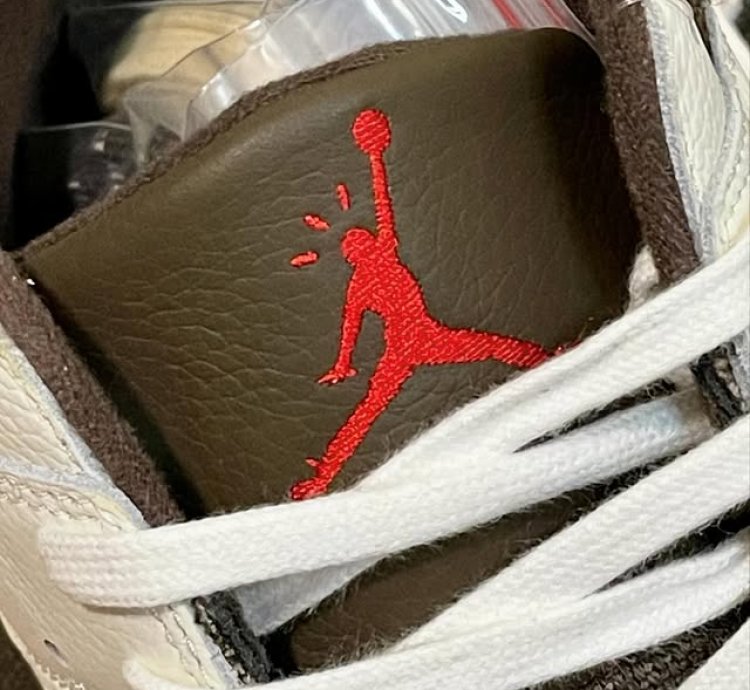Travis Scott X Jordan Jumpman Jack sail