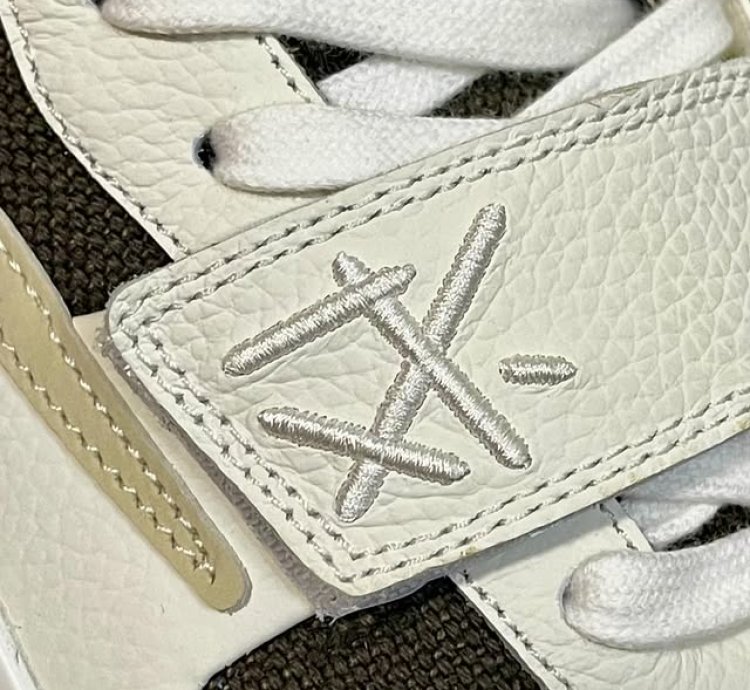 Travis Scott X Jordan Jumpman Jack sail