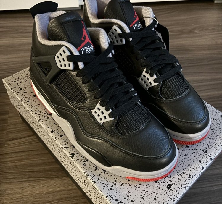 Jordan 4 Bred Reimagined Size 8 5