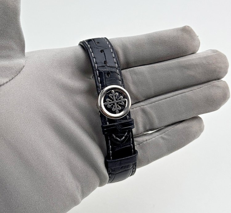 Patek Philippe Complications 5070g-001 Annual Calendar Chronograph White Gold Silver Dial 2007