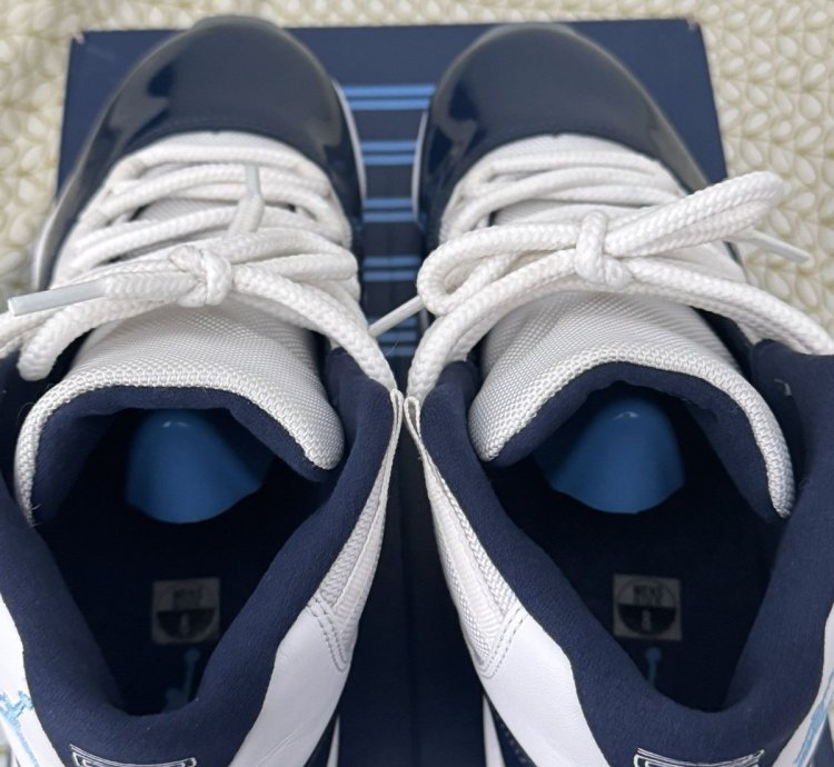 Air Jordan 11 Retro Win Like 82