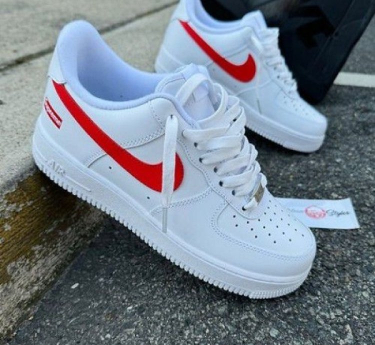 Supreme X Nik E Air Force 1 Low White Red Sneakers