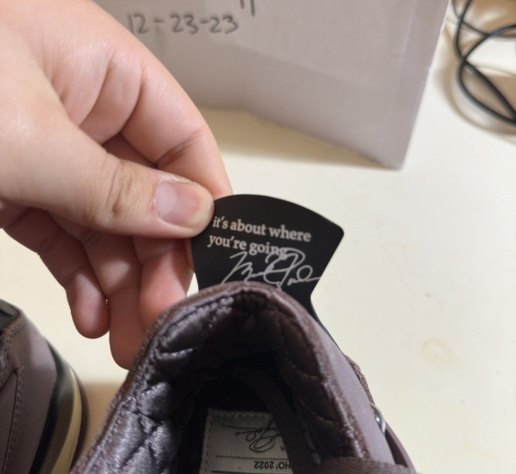Jordan 4 Ma Mani Re