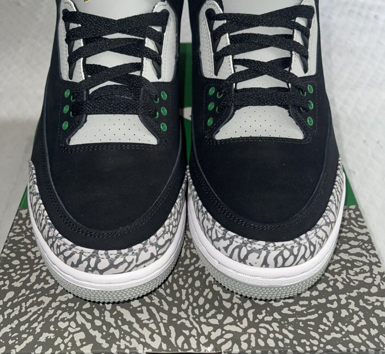 Air Jordan 3 Pine Green Ds Size 10