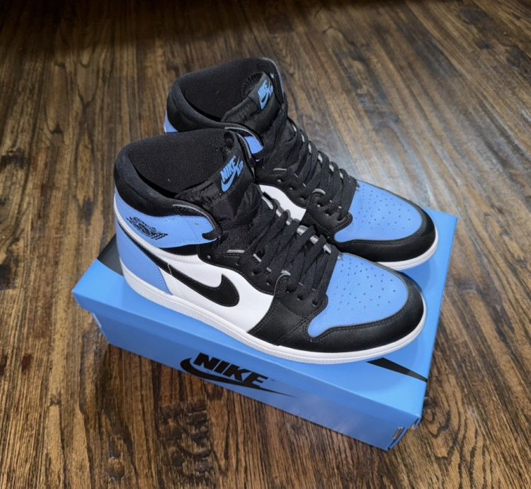 Nike Air Jordan 1 Retro Og High Unc Toe Size 10 5 Dz5485-400