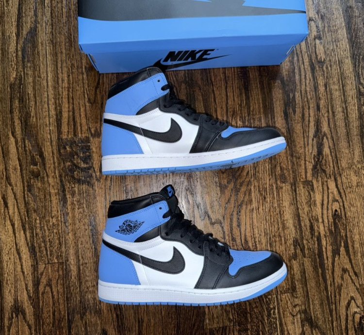 Nike Air Jordan 1 Retro Og High Unc Toe Size 10 5 Dz5485-400