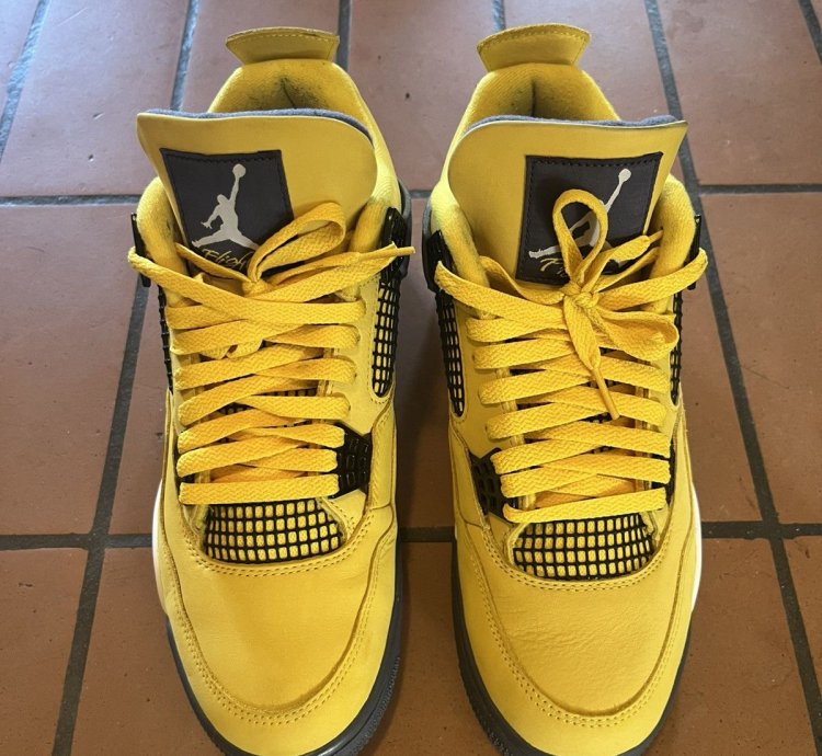 Nike Air Jordan 4 Lightning