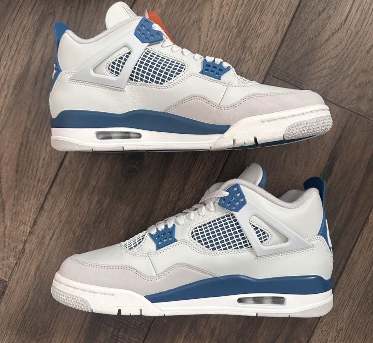 Nike Air Jordan 4 Military Blue
