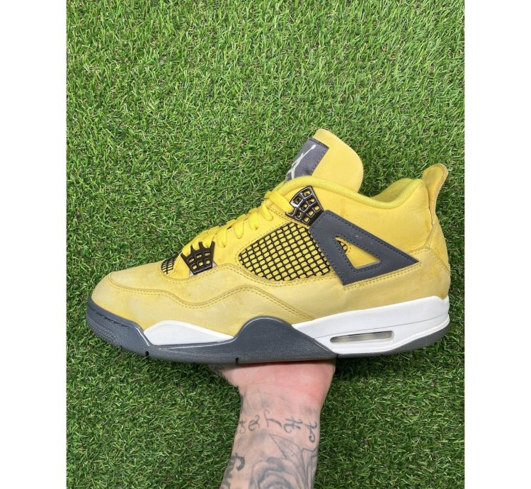 Nike Air Jordan 4 Retro Lightning