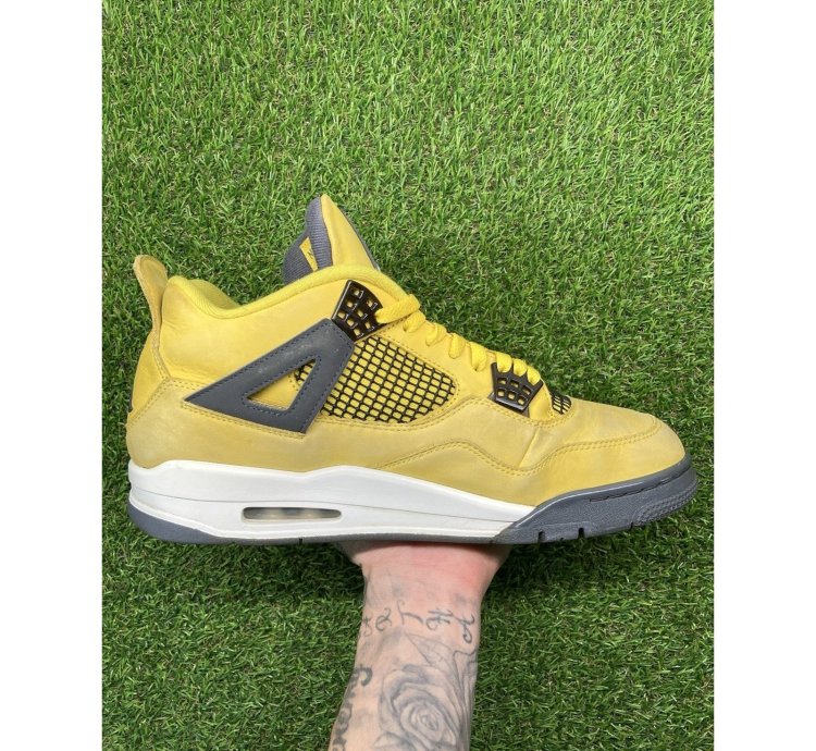 Nike Air Jordan 4 Retro Lightning