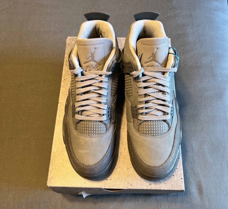 Nike Air Jordan 4 Retro Wet Cement