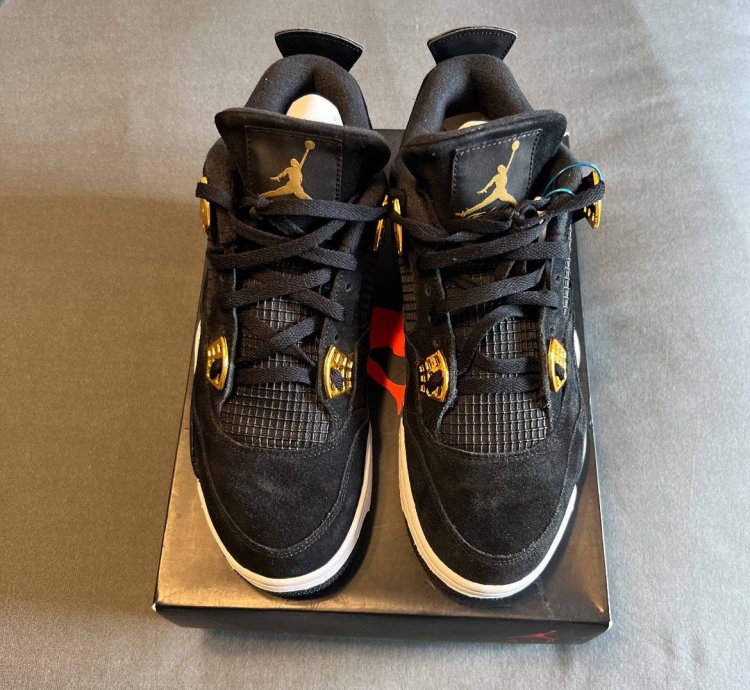 Nike Air Jordan 4 Royalty