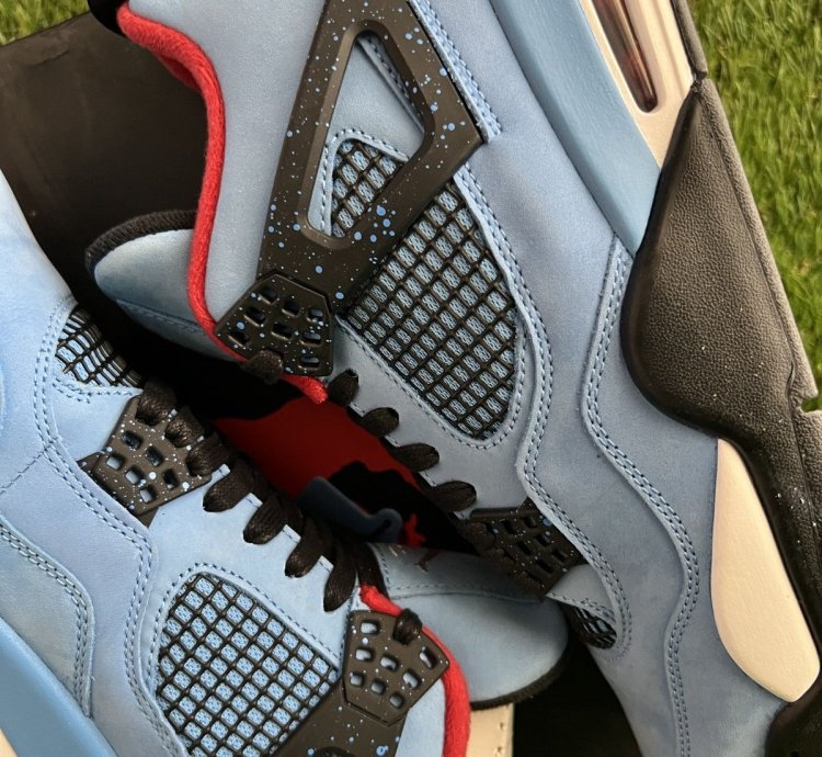Nike Air Jordan 4 Travis Scott Cactus Jack