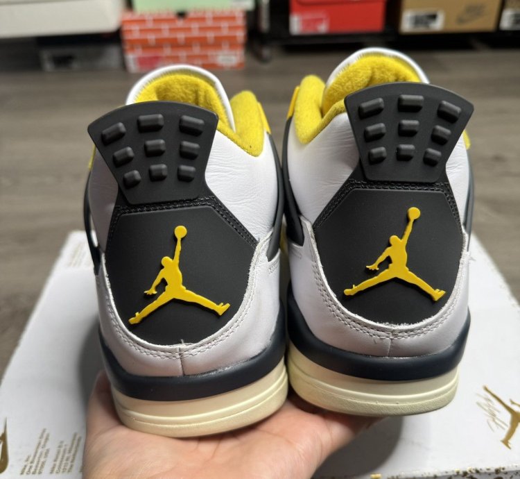 Nike Air Jordan 4 Vivid Sulfur 2024