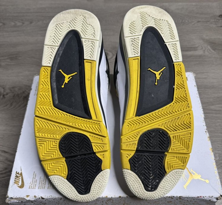 Nike Air Jordan 4 Vivid Sulfur 2024