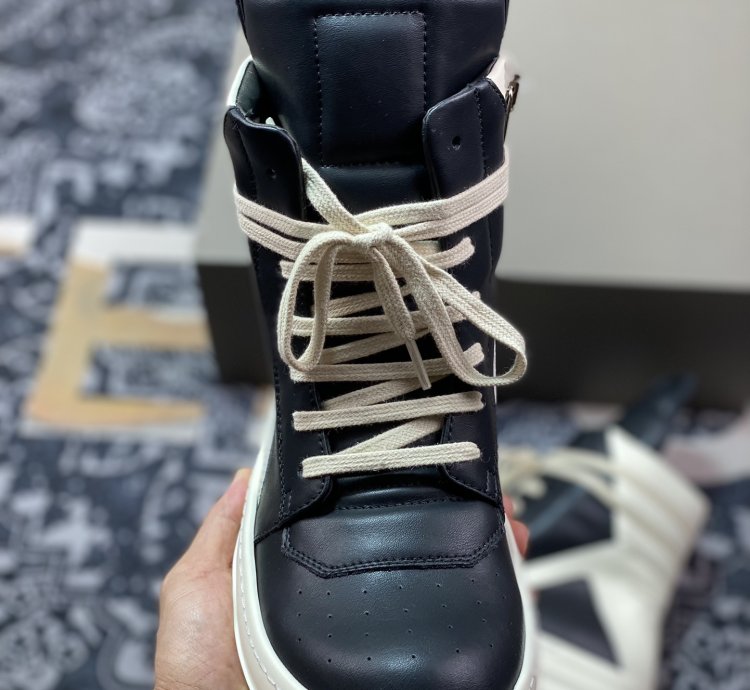 Rick Owens Rick Owens 23 Leather High Sneakersblackmilk Dark High
