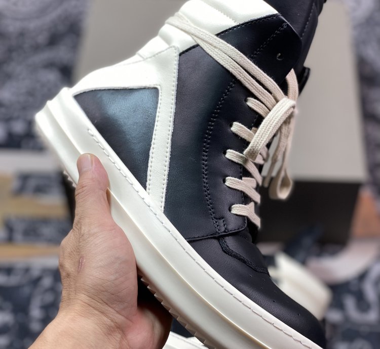 Rick Owens Rick Owens 23 Leather High Sneakersblackmilk Dark High