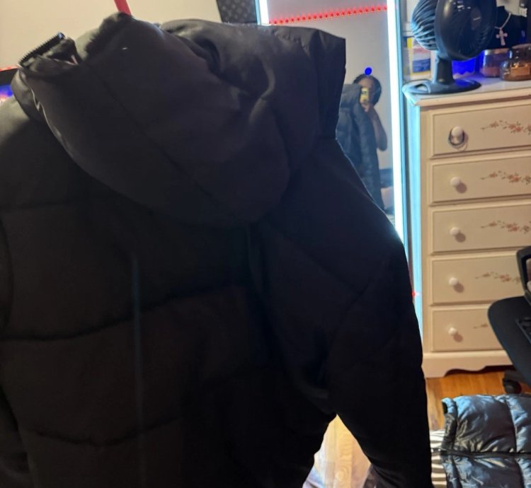 Moncler Puffer Jacket Black Zipper Logo