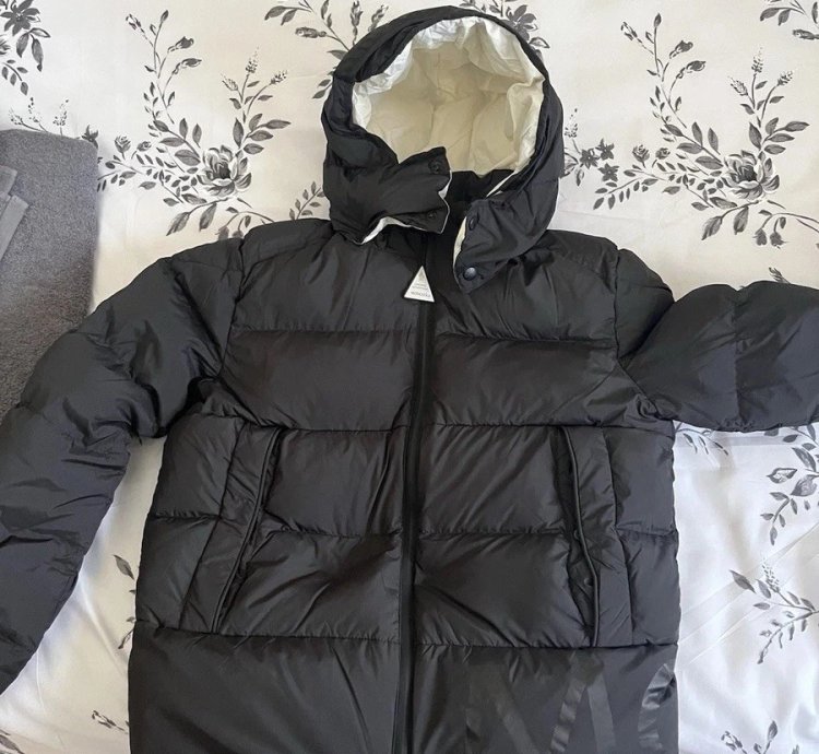 Moncler Size 1